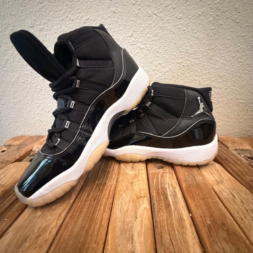 Jordan 11 Retro Jubilee 25th Anniversary 7Y Black Silver CT8012-011